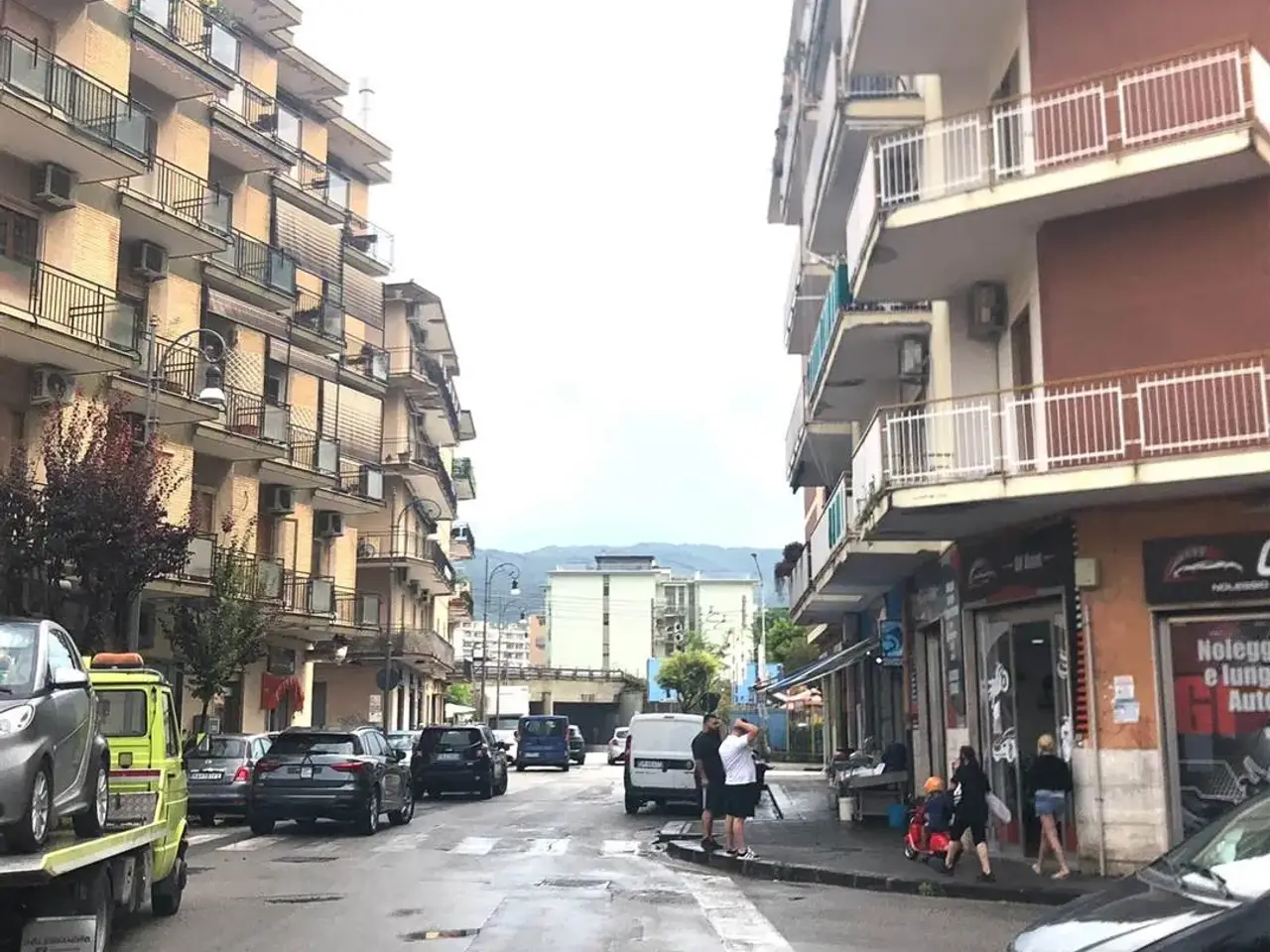 Negozio in Via Raffaele Ricci, Salerno, {3} - Foto 2