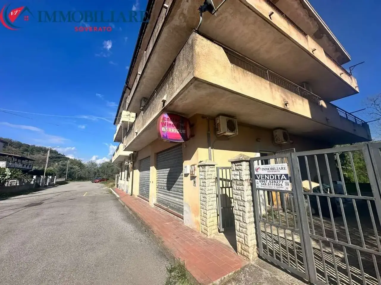 Magazzino in Via della Libertà  22, Montepaone, {3} - Foto 1