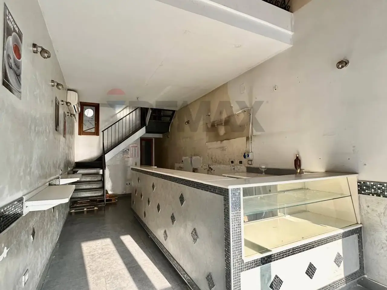 Negozio in Viale Luigi Cadorna 48/a, Siracusa, {3} - Foto 2