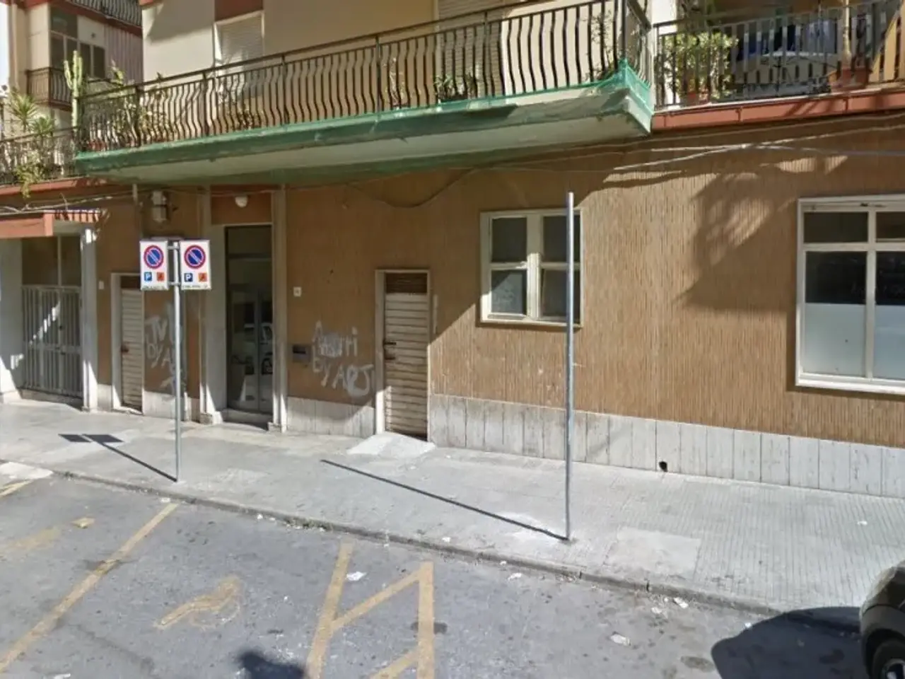 Palazzina commerciale in Via Toscana 13, Siracusa, {3} - Foto 2