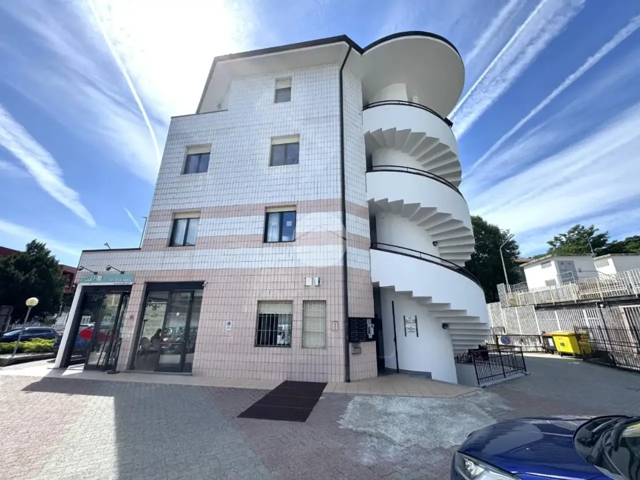 Magazzino in Via Torino 38, Ivrea, {3} - Foto 1