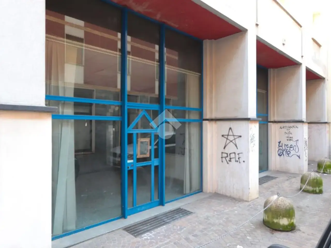 Negozio in Via Cesare Ferrufini 2, Alessandria, {3} - Foto 2