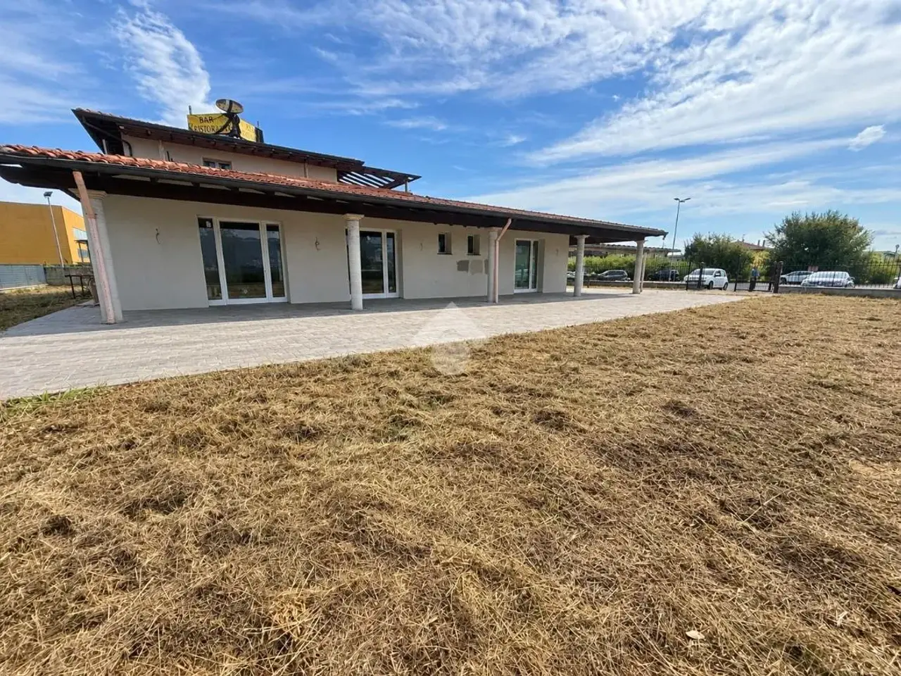 Palazzina commerciale in Via dell'Eucalipto 1, Castelfranco Di Sotto, {3} - Foto 2