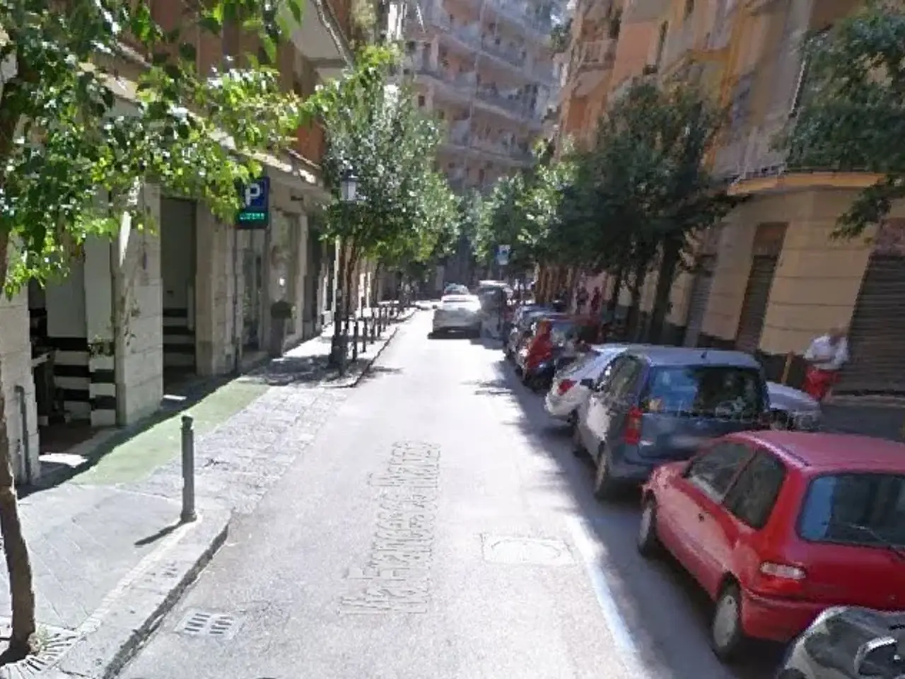 Negozio in Via Francesco Manzo 60, Salerno, {3} - Foto 2