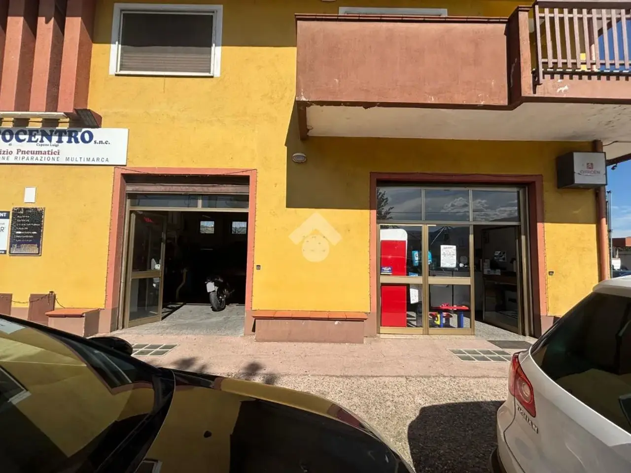 Negozio in Via Giuseppe Verdi, Montalto Uffugo, {3} - Foto 1