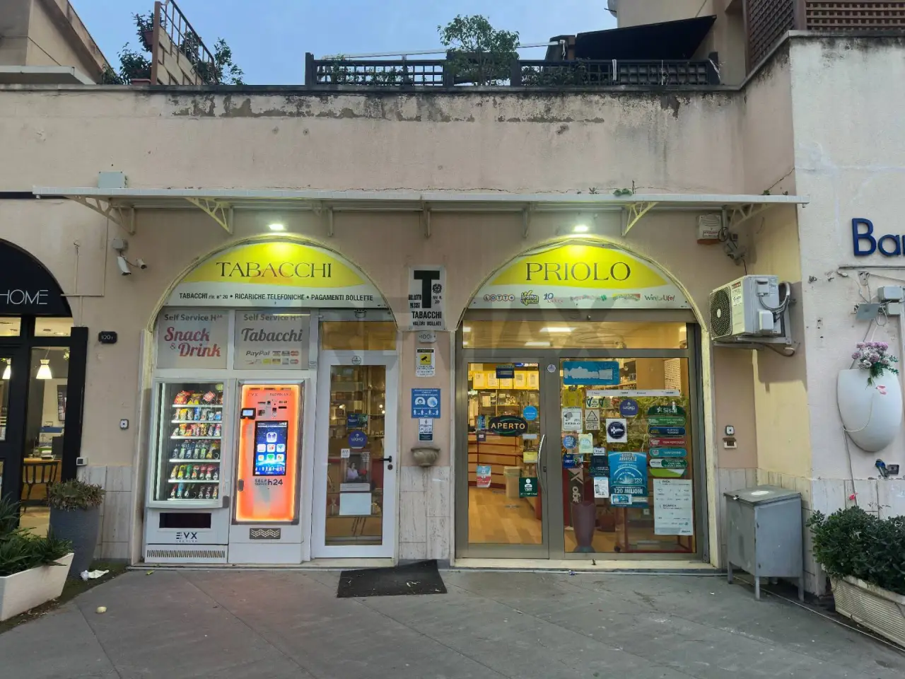 Esercizio commerciale in Via Falcone Borsellino 100, Termini Imerese, {3} - Foto 2