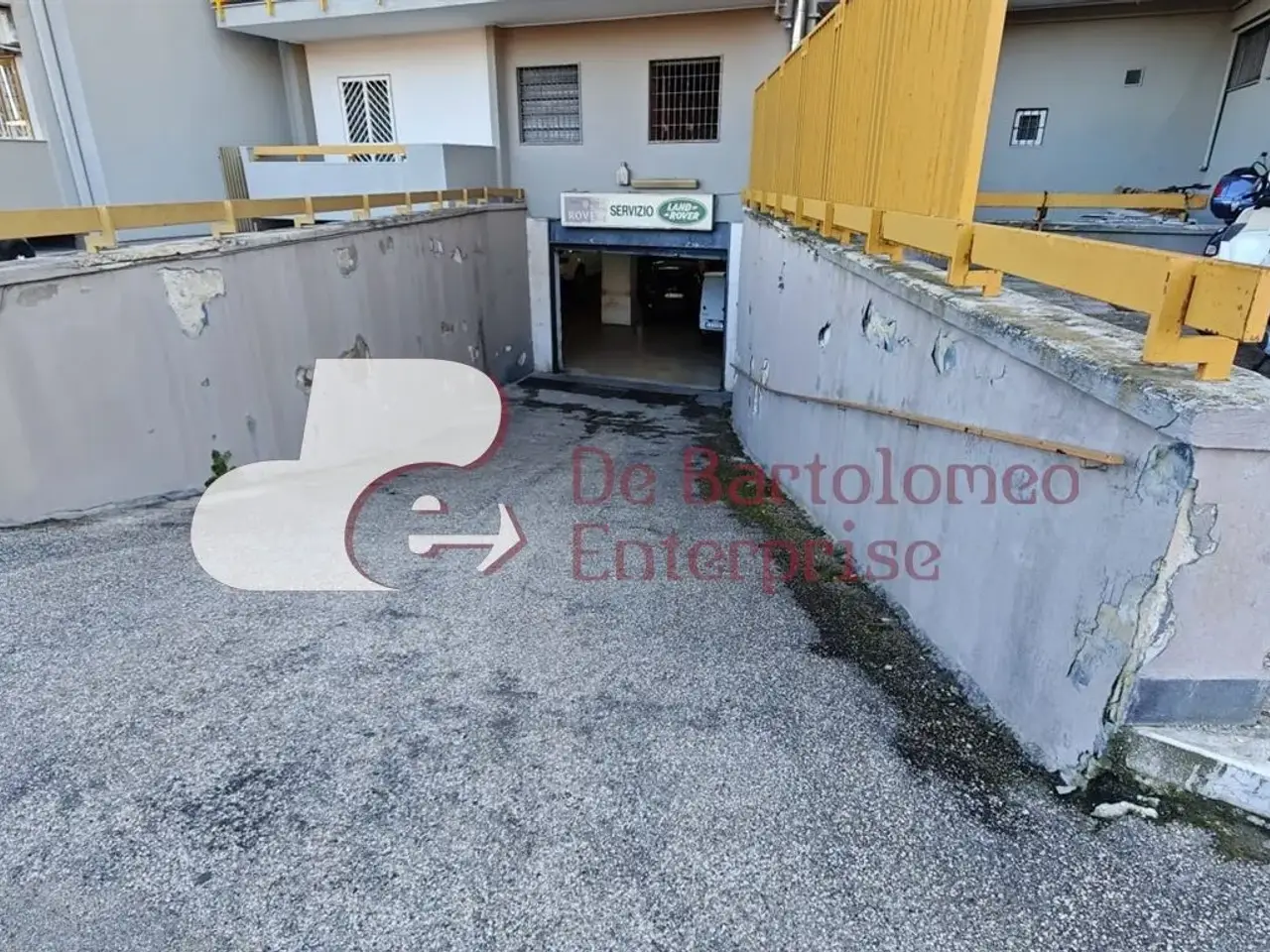 Locale commerciale in Via Napoli, Bari, {3} - Foto 2