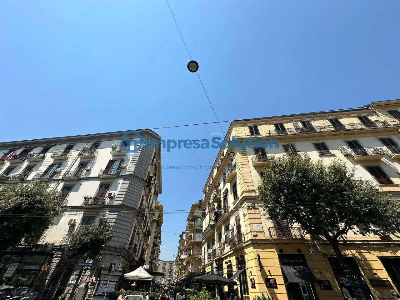 Negozio in Via Benedetto Cairoli, Napoli, {3} - Foto 1