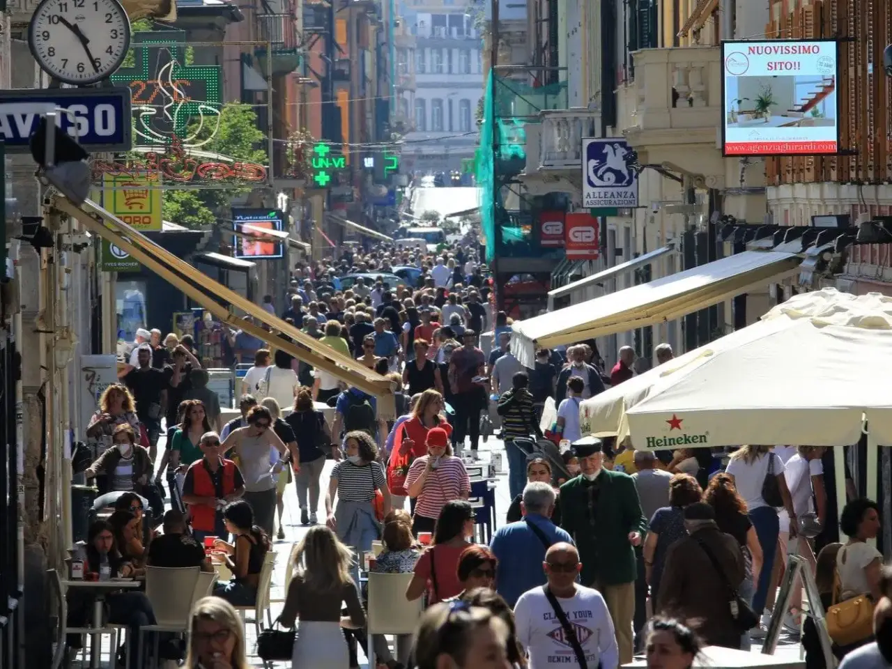 Negozio in Via Sestri, Genova, {3} - Foto 1