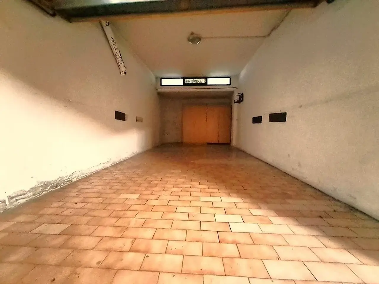Parcheggio chiuso in , Rovigo, {3} - Foto 2