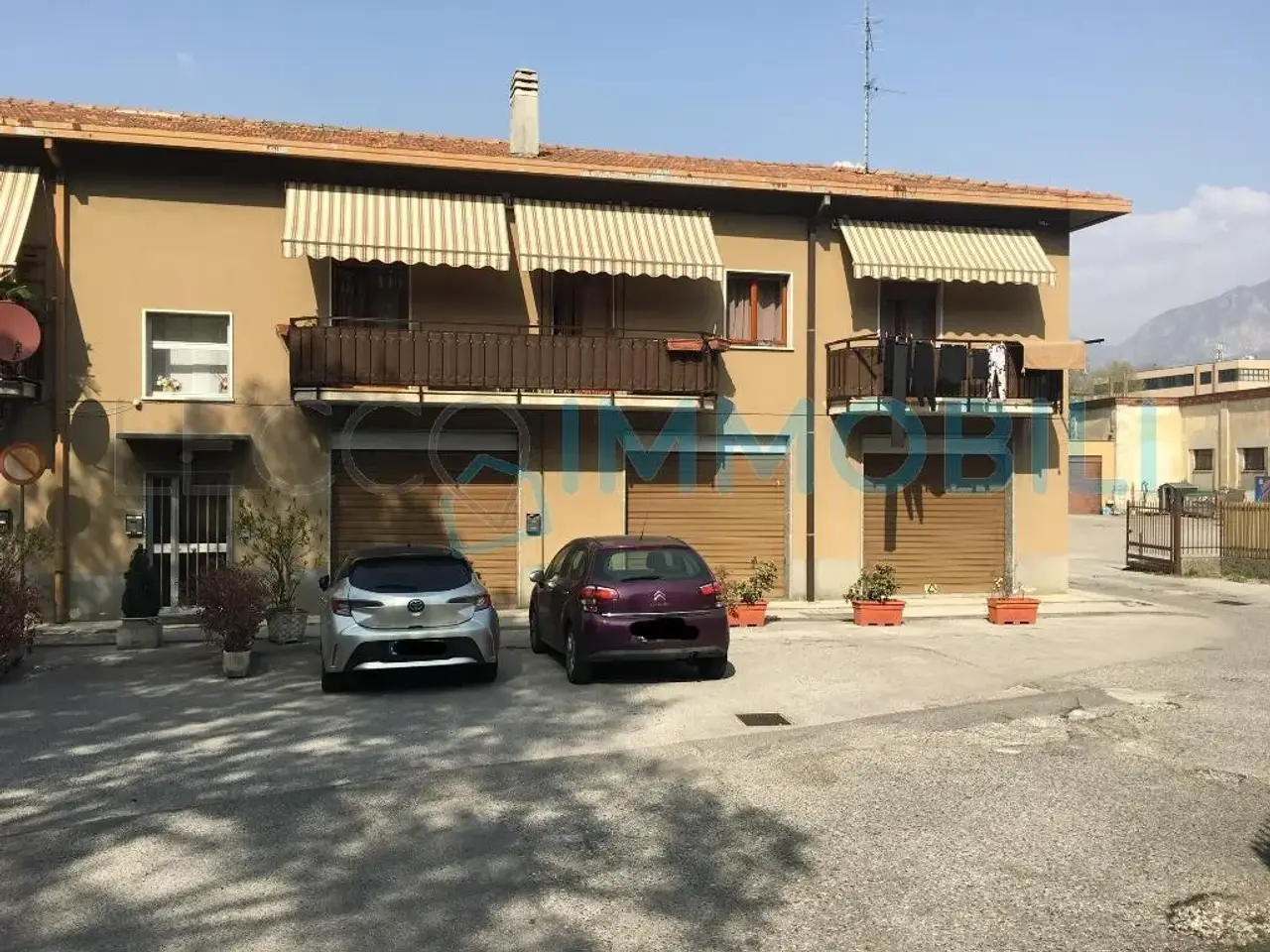 Negozio in Via Gavazzi 2, Valmadrera, {3} - Foto 2