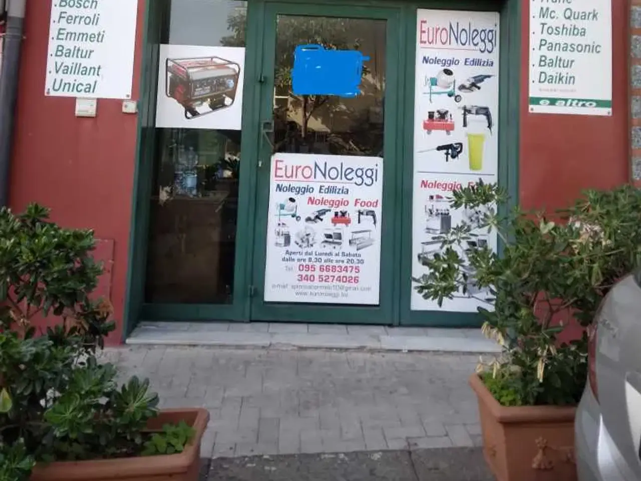 Locale commerciale in Via degli Oleandri, Roma, {3} - Foto 1