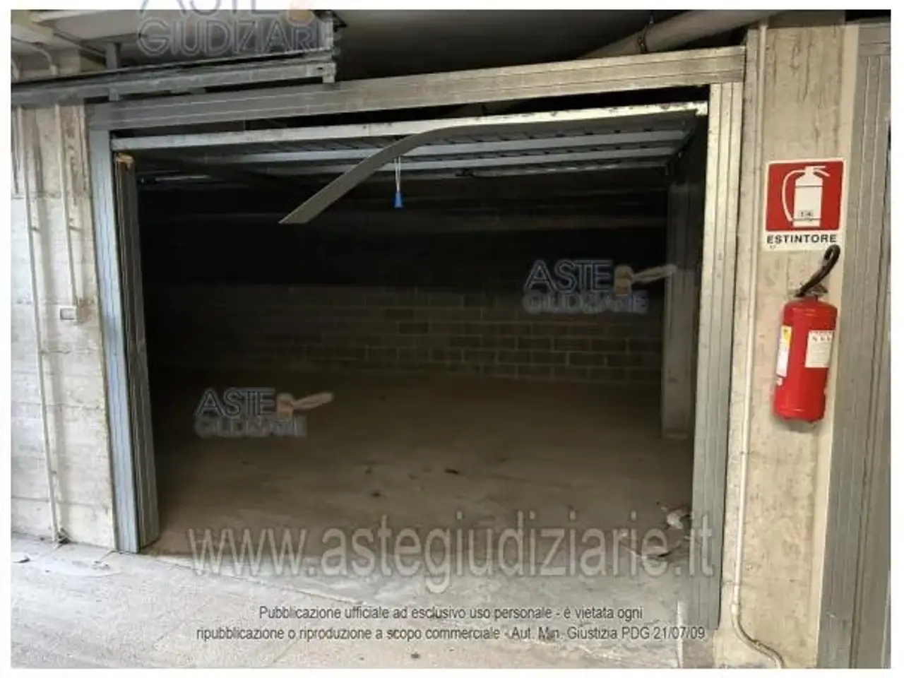 Garage in Via Eugenio Curiel, 33, 60030 Castelbellino Stazione An, Italia 33, Castelbellino, {3} - Foto 2