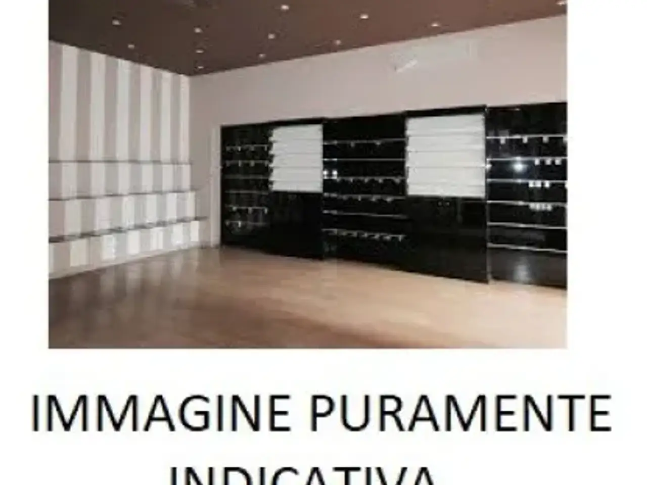 Negozio in Viale Stazione, Montegrotto Terme, {3} - Foto 1