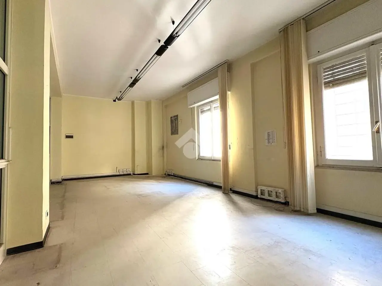Negozio in Terni Via Martiri della Libertà 11, Terni, {3} - Foto 2