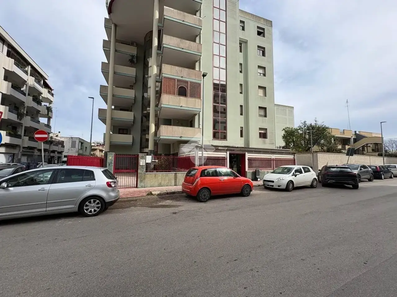 Negozio in Via Don Carlo Gnocchi 6, Brindisi, {3} - Foto 2