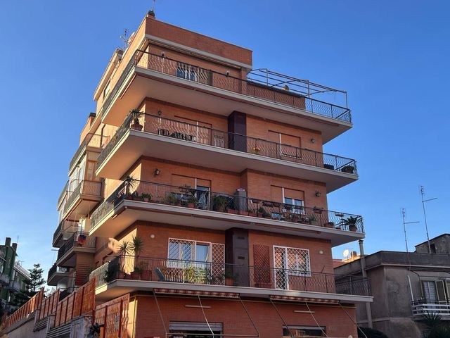 Loft in {3}, Via Antonio Pane 60b - Photo 1