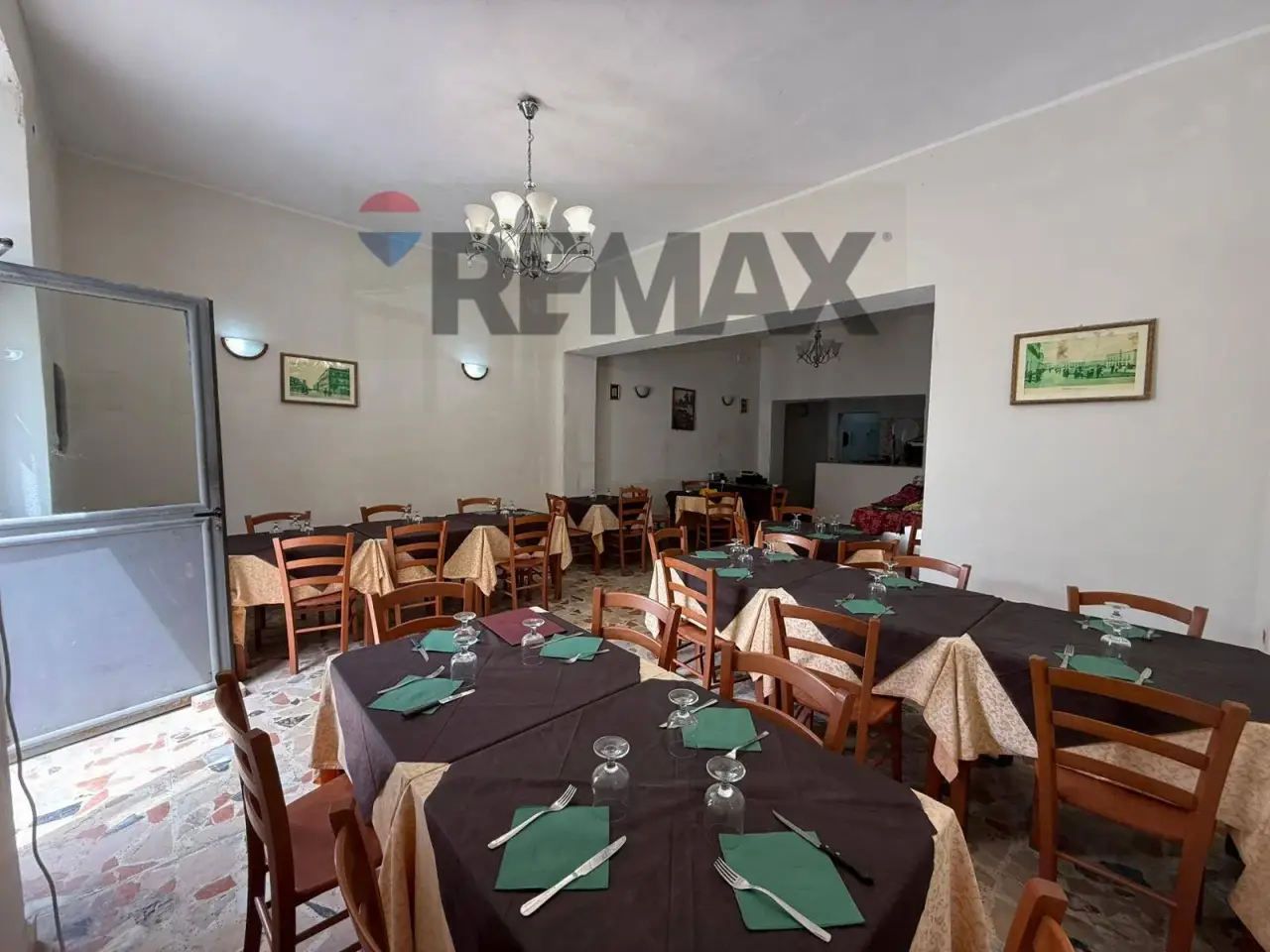 Negozio in Via Ierone Primo l'Etneo 28, Siracusa, {3} - Foto 1