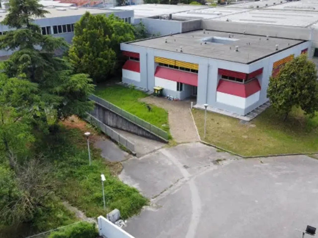 Magazzino in Via delle Industrie, Fontanafredda, {3} - Foto 1