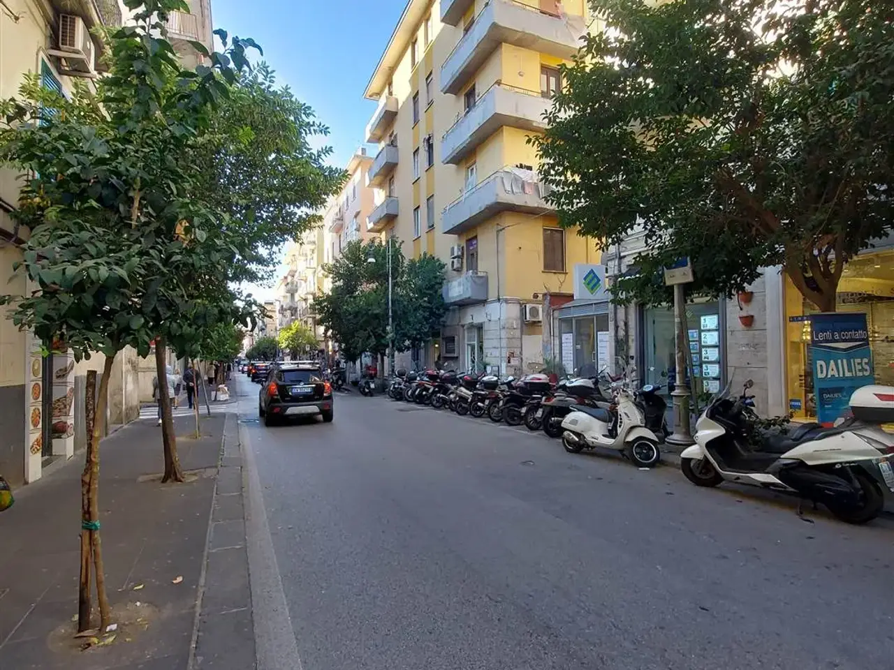 Negozio in Via Carmine, Salerno, {3} - Foto 1
