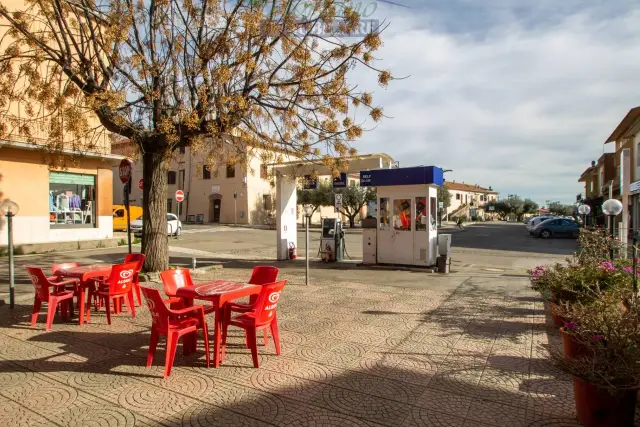 Negozio in {3}, Piazza Vecchio Borgo - Foto 1