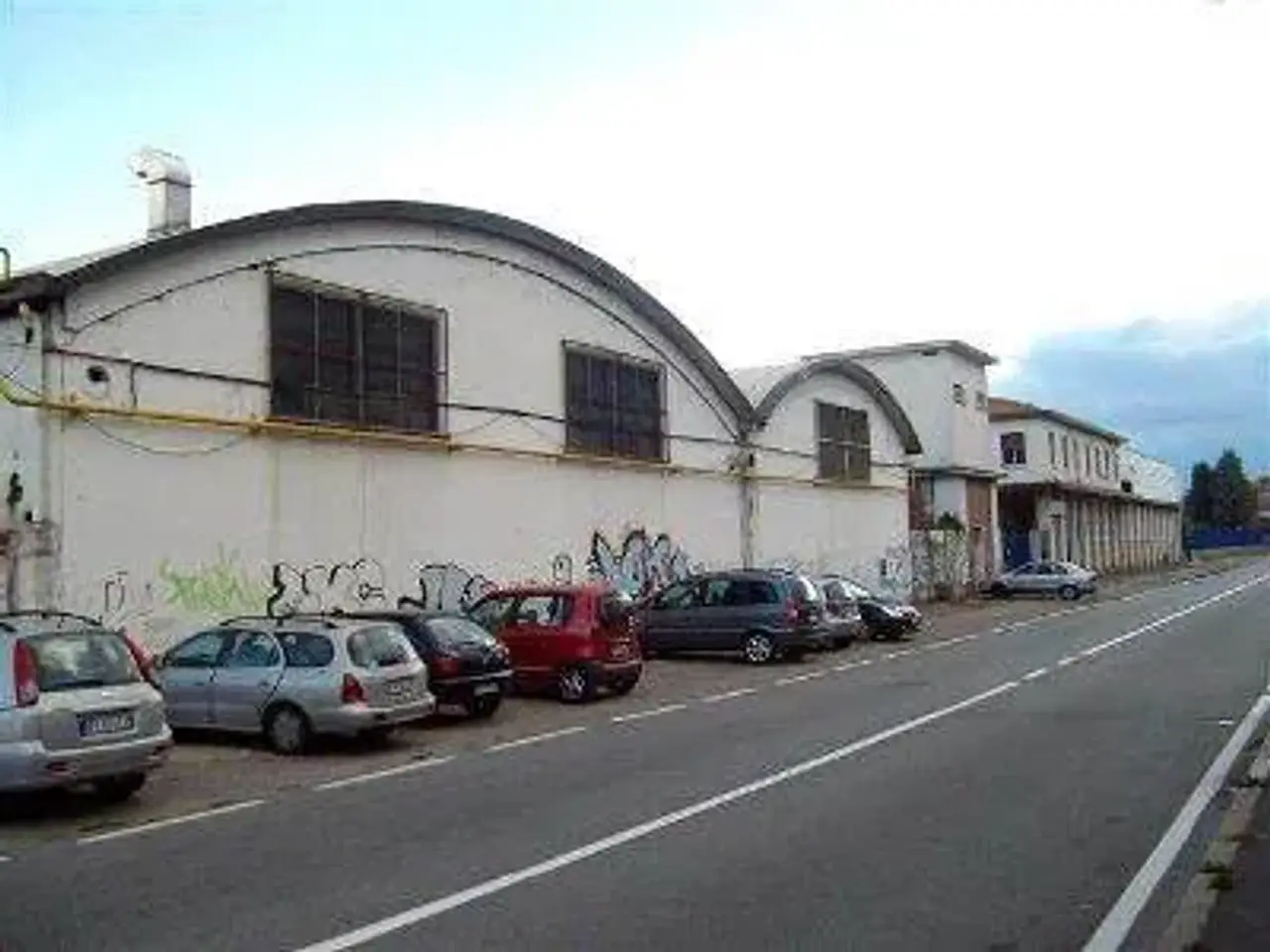 Capannone in Via Galileo Ferraris, Bollate, {3} - Foto 1