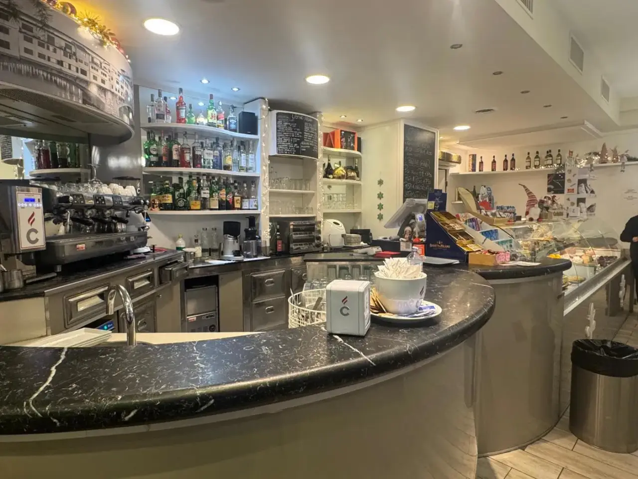 Negozio in Via Pistoiese 209, Firenze, {3} - Foto 1