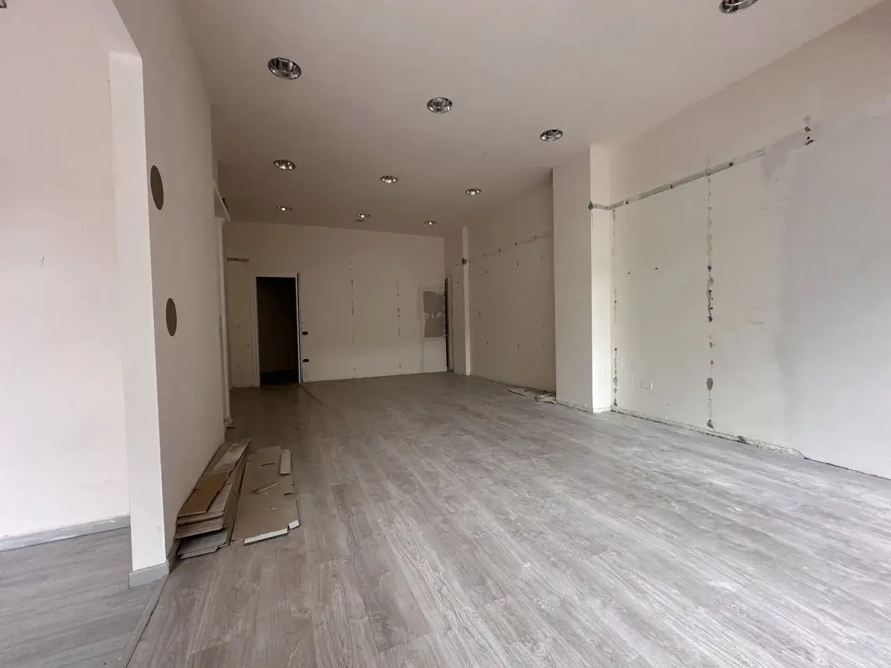 Negozio in Via Armellini, Terni, {3} - Foto 1