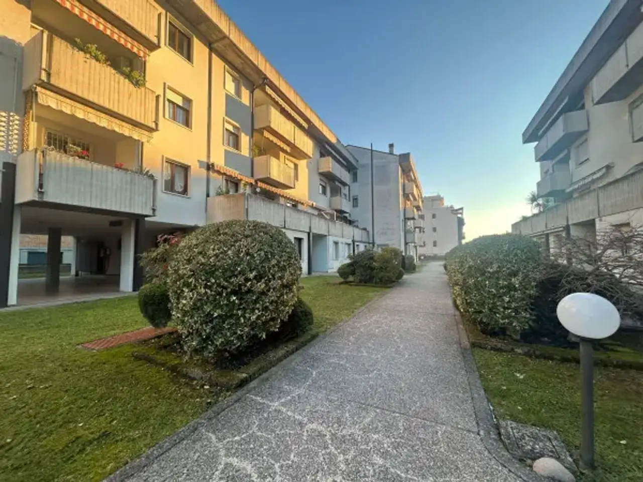 Ufficio in Via Agno 2/a, Verona, {3} - Foto 1