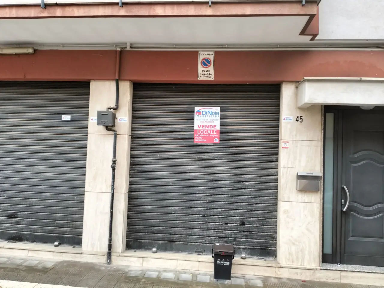 Locale commerciale in Via Varsavia, Andria, {3} - Foto 1