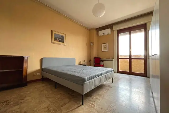 Room in Via Pergine 3, Milano - Photo 1