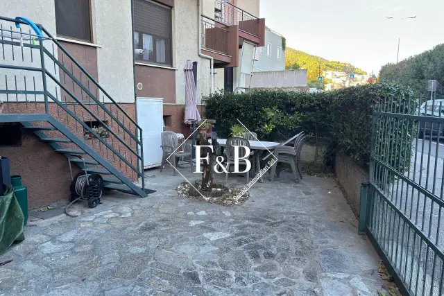 Bilocale in Via delle Strette 17, Spotorno - Foto 1