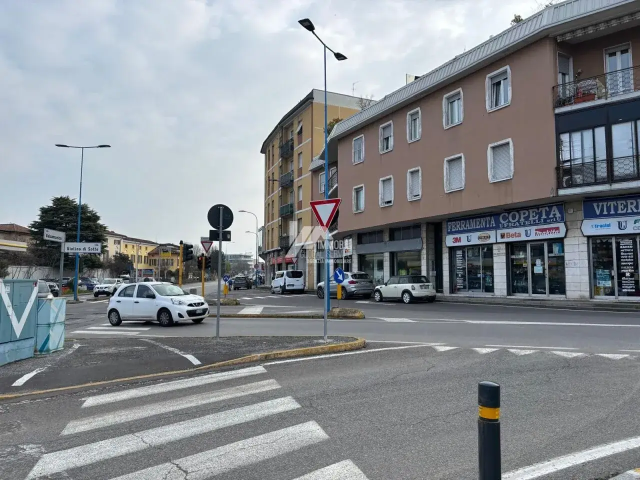 Parcheggio chiuso in Via Valcamonica, Brescia, {3} - Foto 1