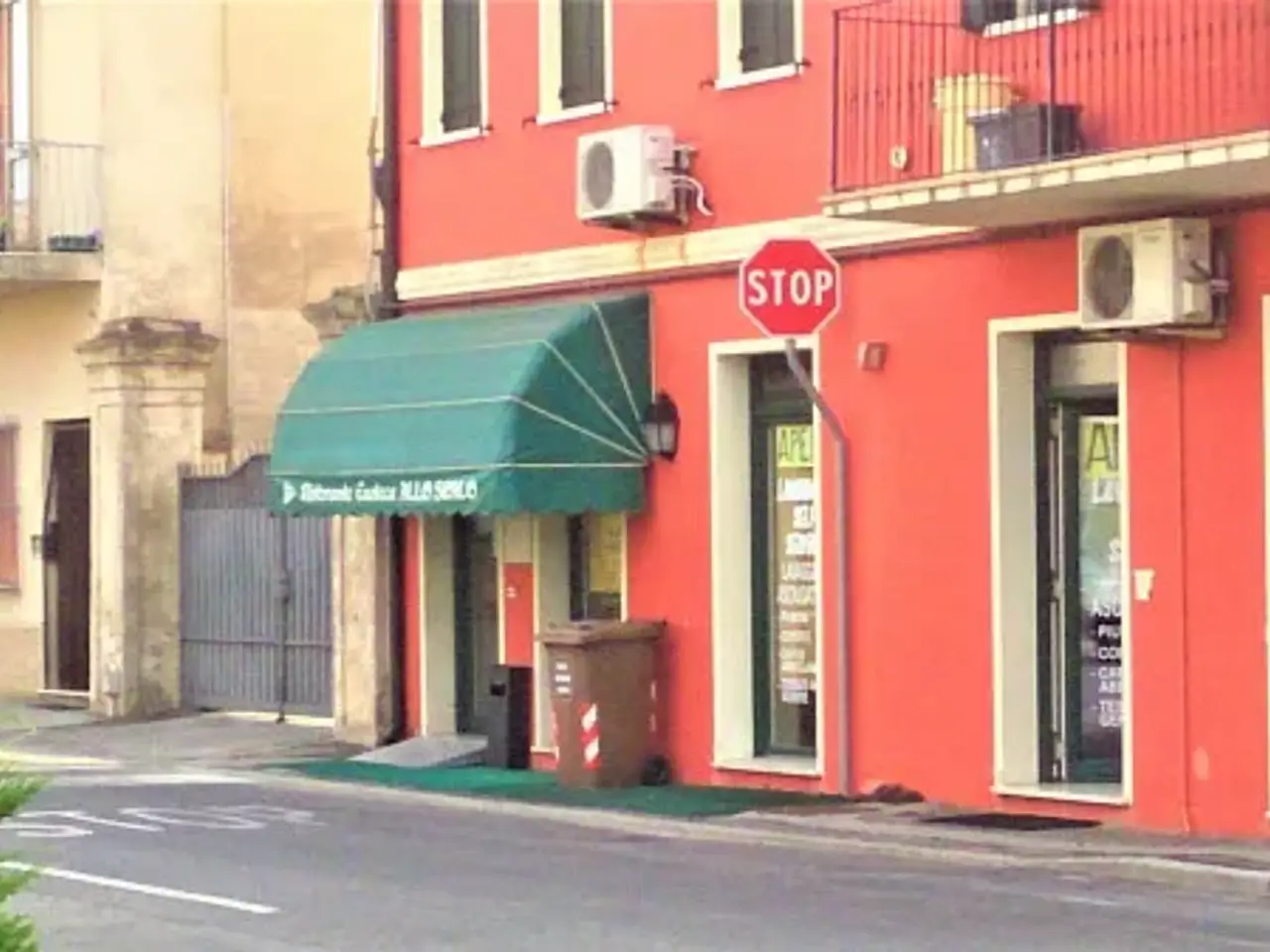 Negozio in Via dello Scalo, Adria, {3} - Foto 2