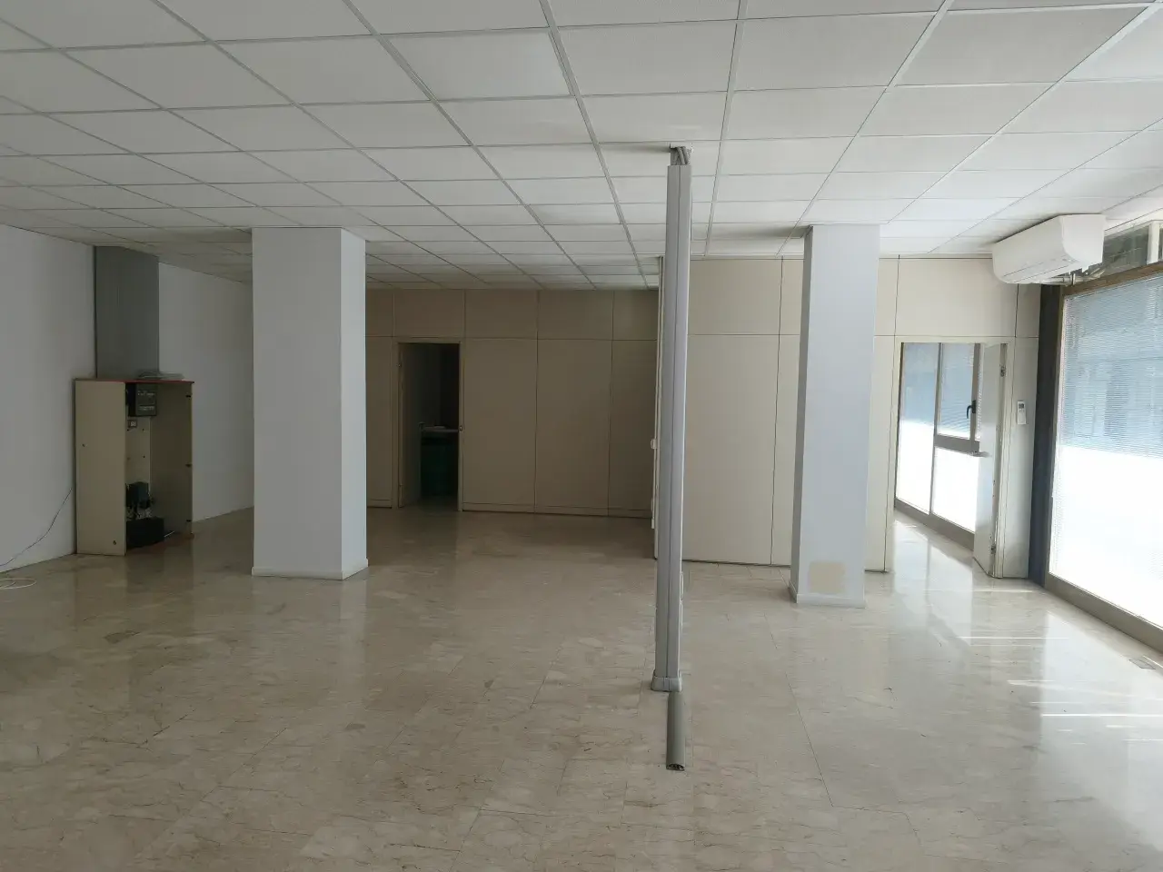 Negozio in Via Pietro Giardini 476, Modena, {3} - Foto 2