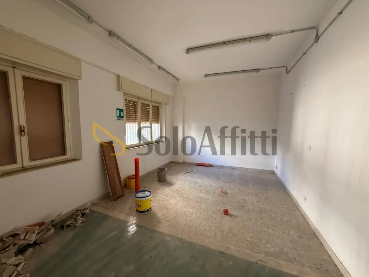 Ufficio in Via Fabrizio De Andrè, Reggio Calabria, {3} - Foto 1