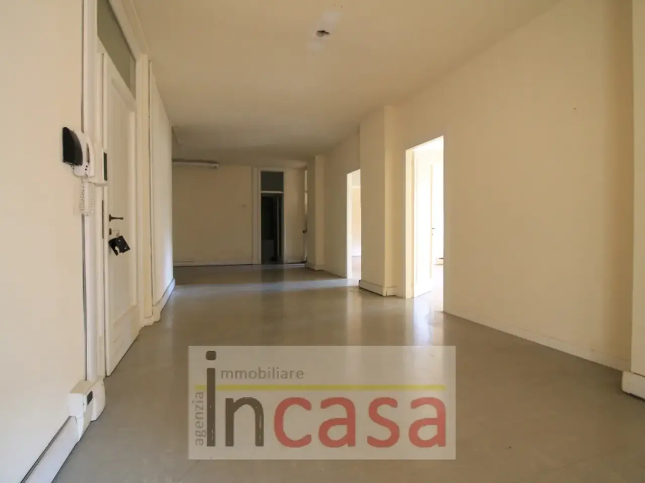Ufficio in Via Cesare Battisti, San Dona' Di Piave, {3} - Foto 1