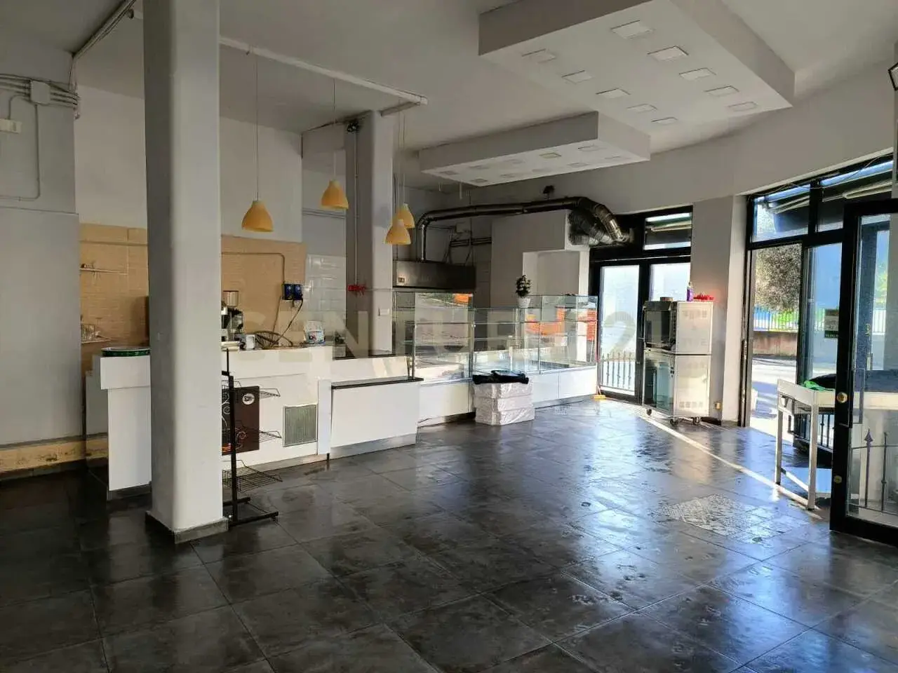 Negozio in Via Medaglie d'Oro 86, Catania, {3} - Foto 2
