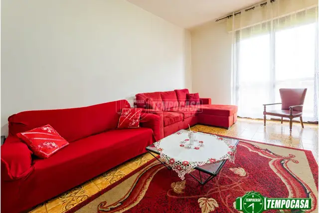 3-room flat in Via Alcide De Gasperi 8, Carugate - Photo 1