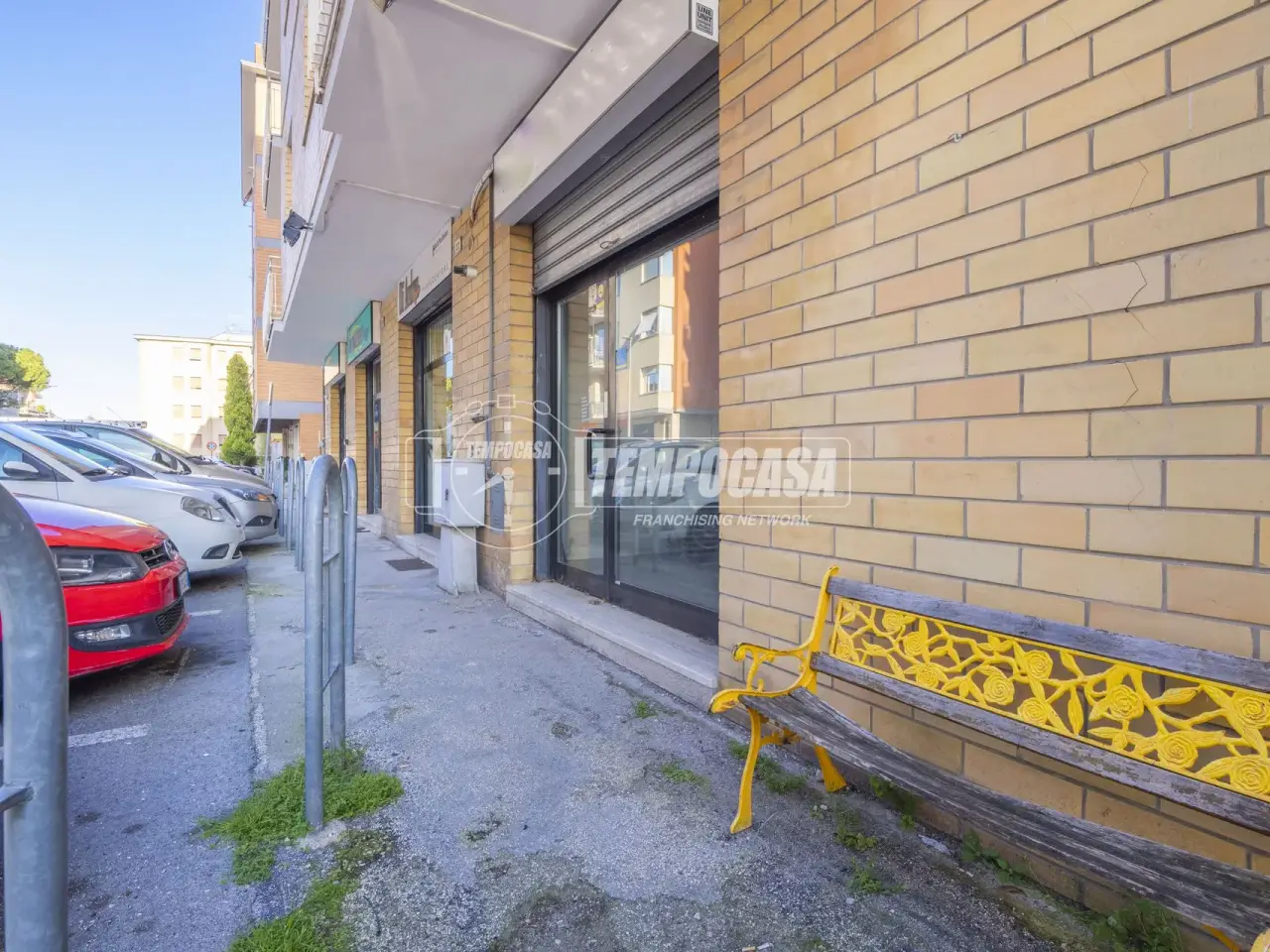 Negozio in Via Cassiano da Fabriano, Macerata, {3} - Foto 2