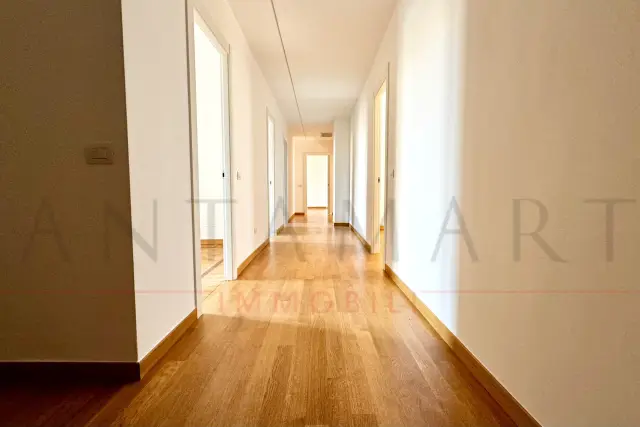 Apartament in {3}, Piazza Santa Maria Beltrade - Photo 1