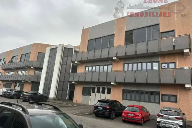 Palazzina commerciale in Via Cadamosto 1, Corsico - Foto 1