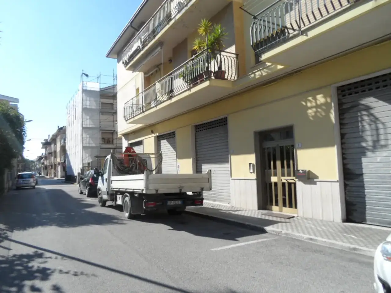 Negozio in Via Piave, San Benedetto Del Tronto, {3} - Foto 1