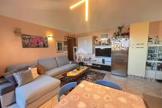 3-room flat in Via Don Coira 17, Basiglio - Photo 1