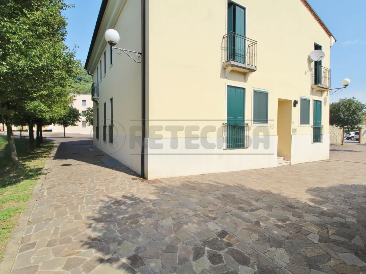 Ufficio in Via Alcide De Gasperi 80, Montecchio Maggiore, {3} - Foto 2