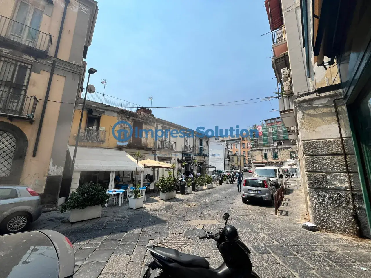 Negozio in Piazza Mercato, Napoli, {3} - Foto 1