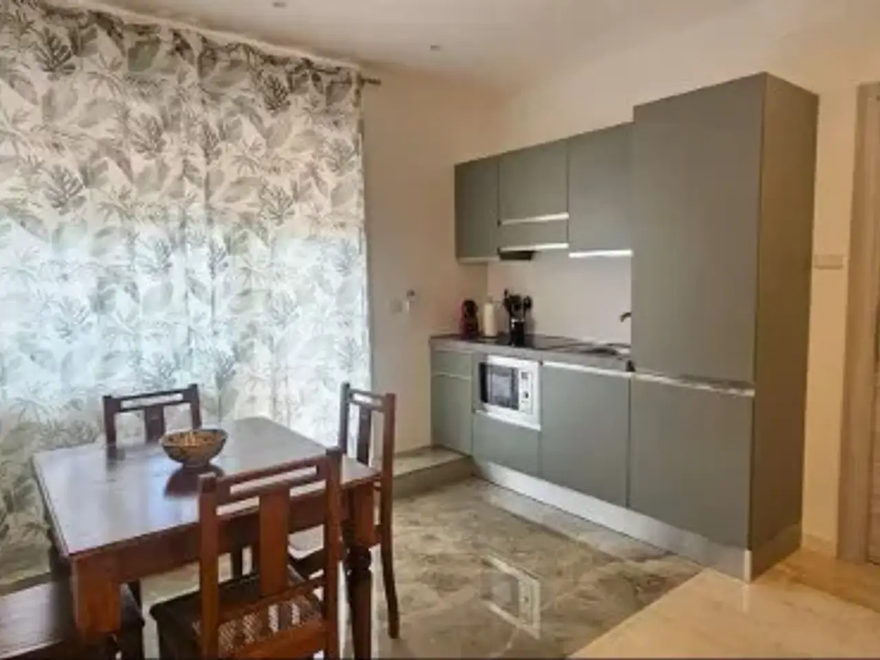 Bed & Breakfast in Via Anastasio Secondo 83, Roma, {3} - Foto 1