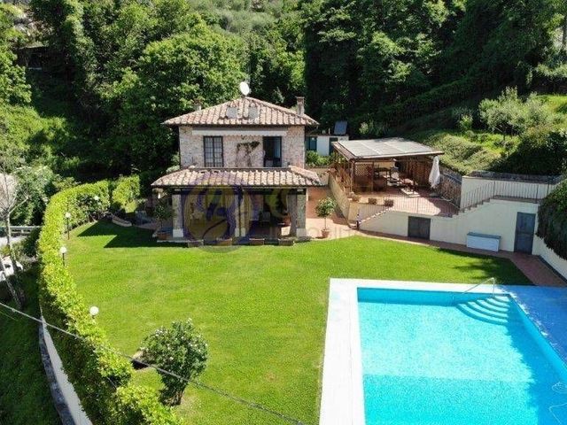 Villa in Via Summonti Vecchia 52, Camaiore - Foto 1