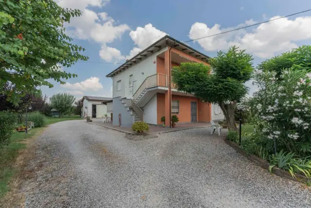 Single-family villa in Via Asia 4864, San Pietro in Casale - Photo 1