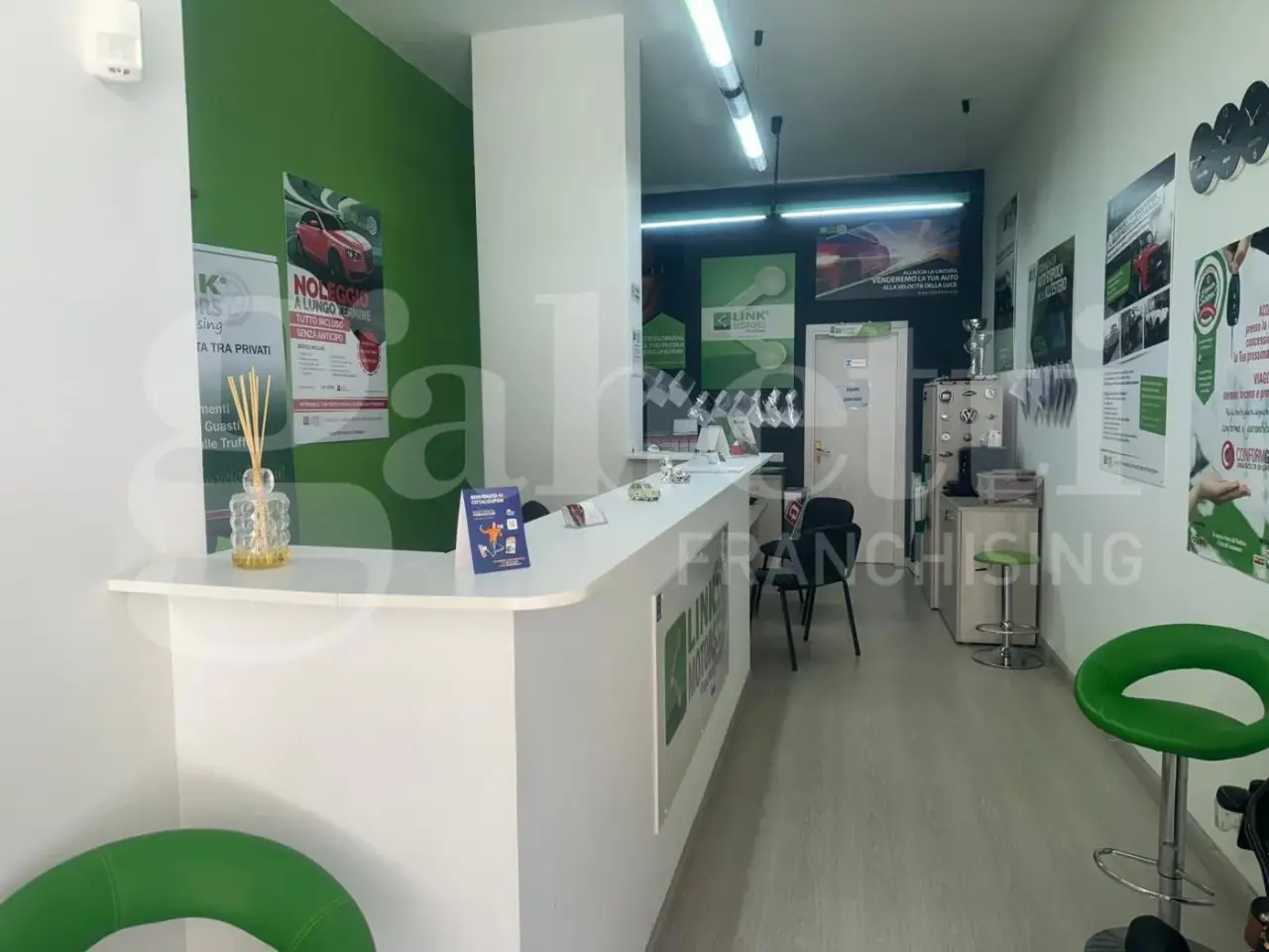 Negozio in Via della Resistenza 184, Rende, {3} - Foto 2